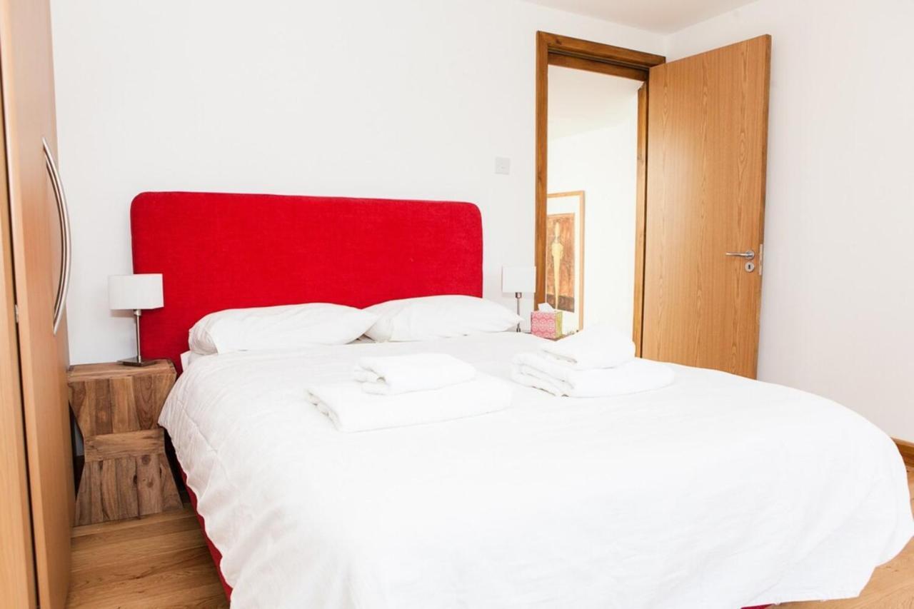 Spectacular Central 4-Bedroom Close To London Eye Εξωτερικό φωτογραφία