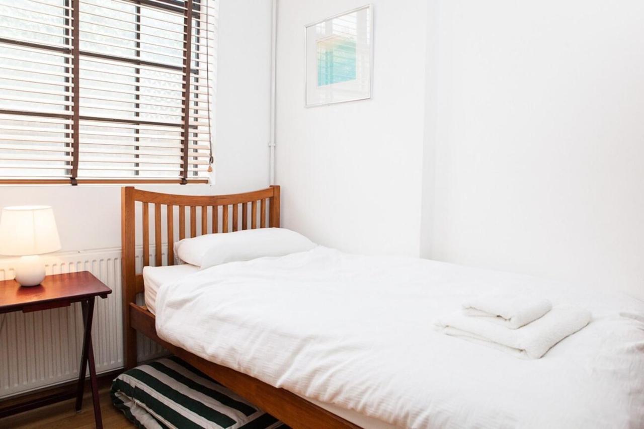 Spectacular Central 4-Bedroom Close To London Eye Εξωτερικό φωτογραφία