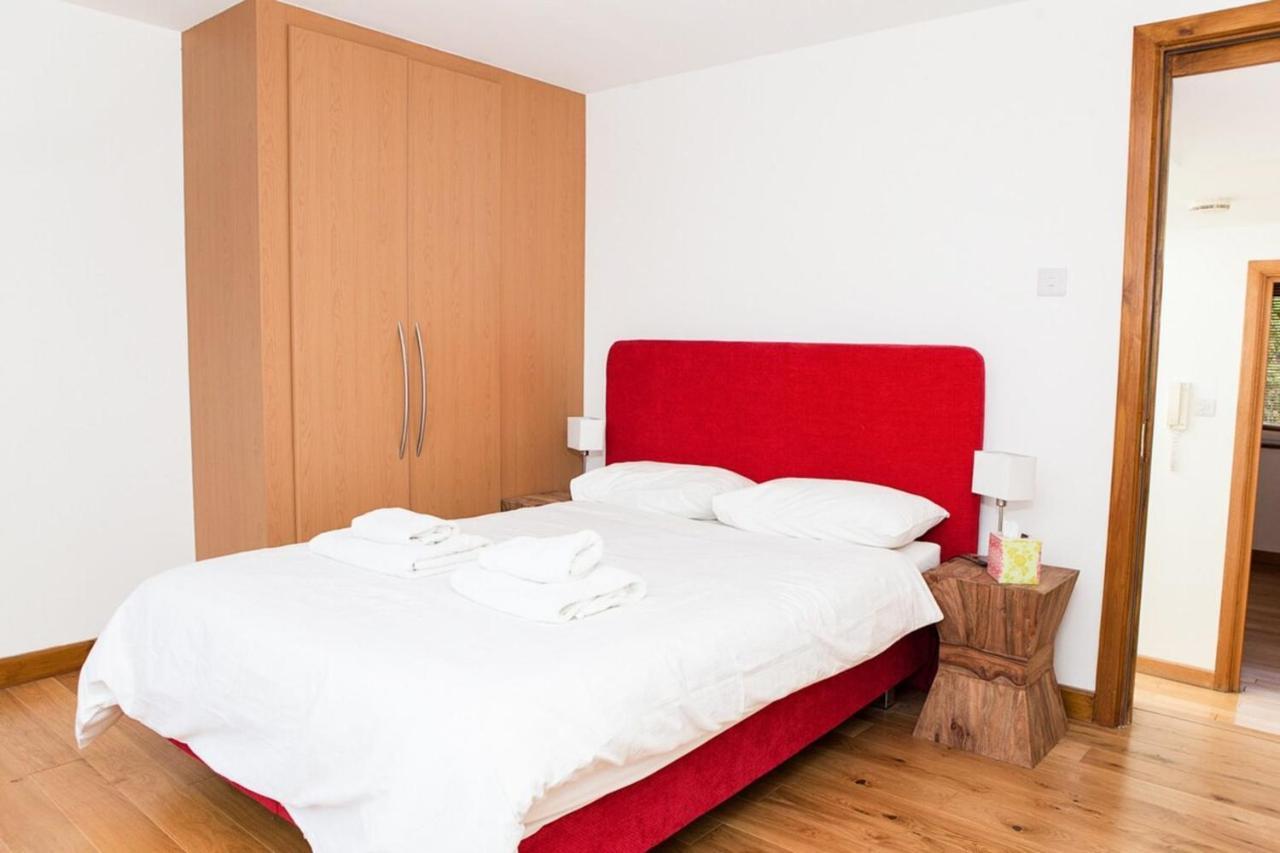 Spectacular Central 4-Bedroom Close To London Eye Εξωτερικό φωτογραφία