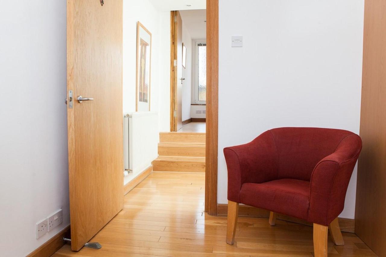 Spectacular Central 4-Bedroom Close To London Eye Εξωτερικό φωτογραφία